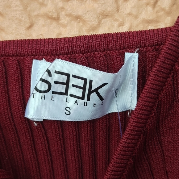 Women's SEEK The Label Design In Australia Red Maroon Cropped Tank Top Sz Small - Picture 7 of 10